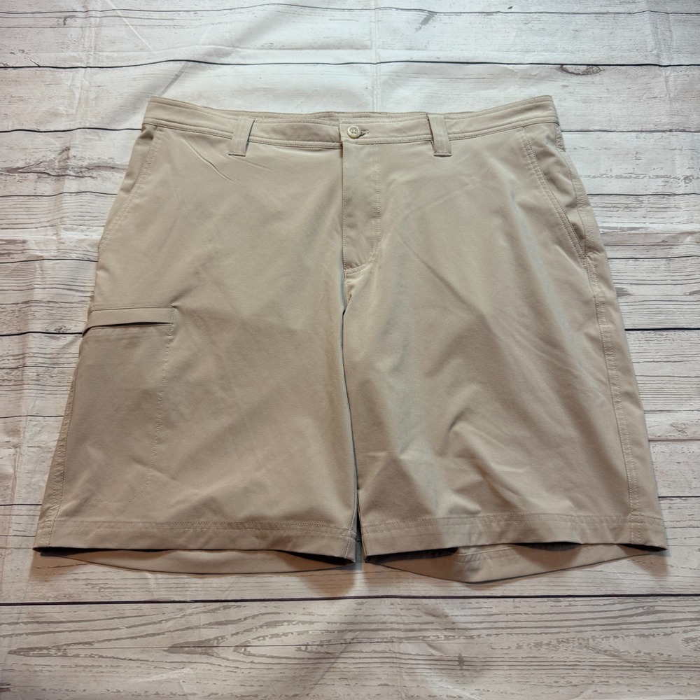 Columbia Khaki Shorts Regular Fit Casual Hiking Camping Men's‎ Size 40x10